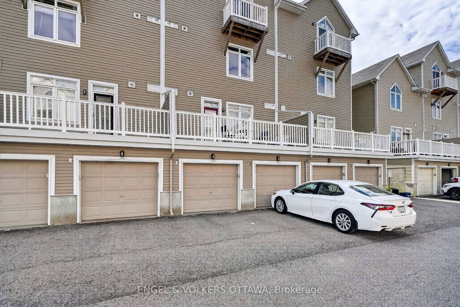 123 Eye Bright Crescent • Ottawa, ON photo 36