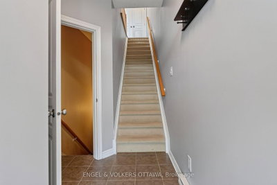 123 Eye Bright Crescent • Ottawa, ON photo 5