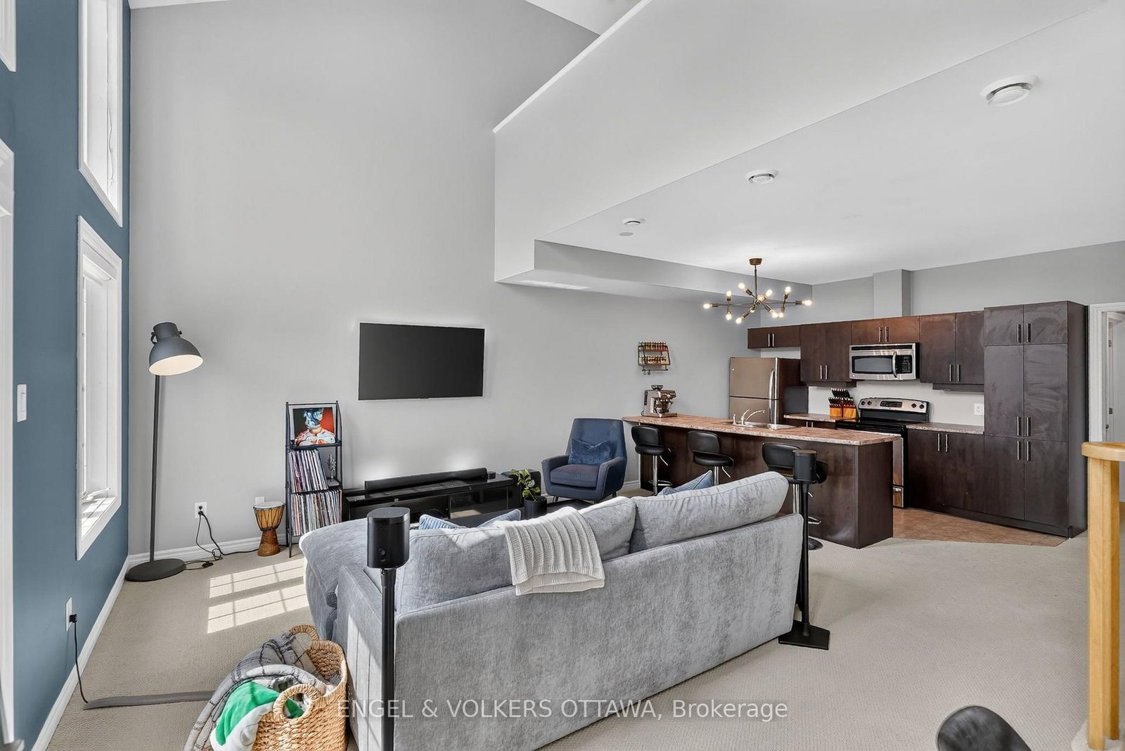 123 Eye Bright Crescent • Ottawa, ON photo 8