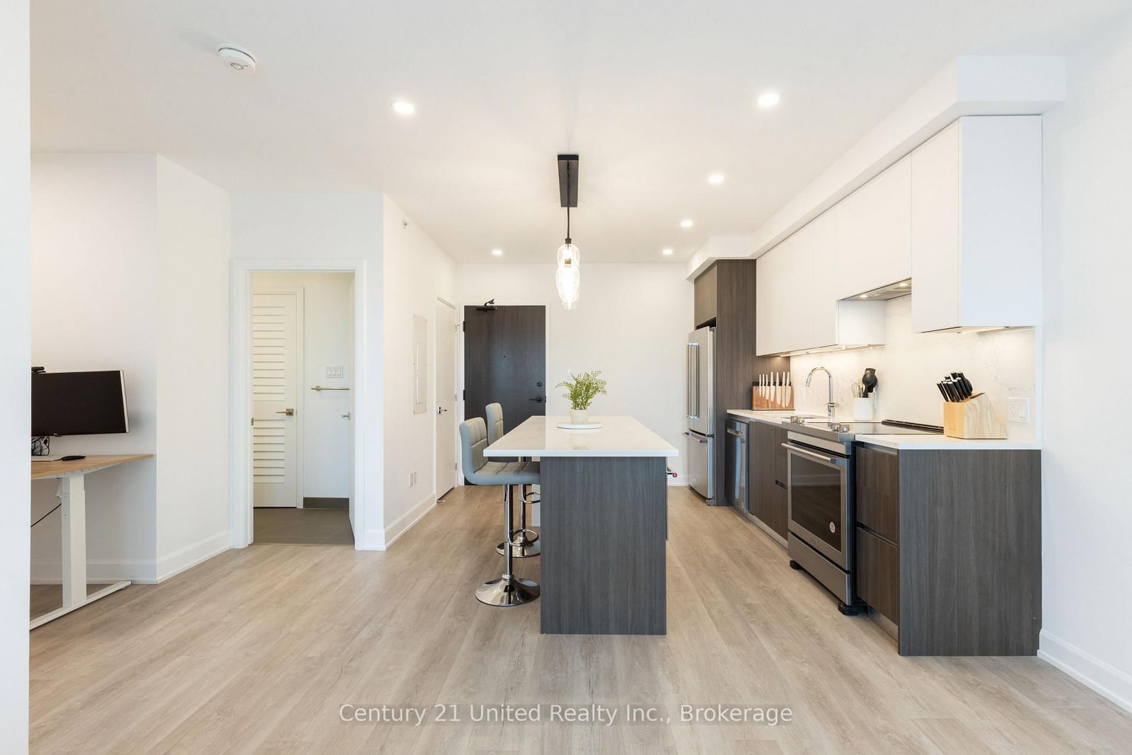 195 Hunter Street E • #705 • Peterborough, ON photo 6