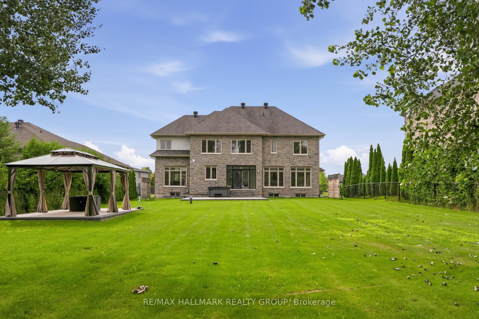 520 Leimerk Court • Ottawa, ON photo 41