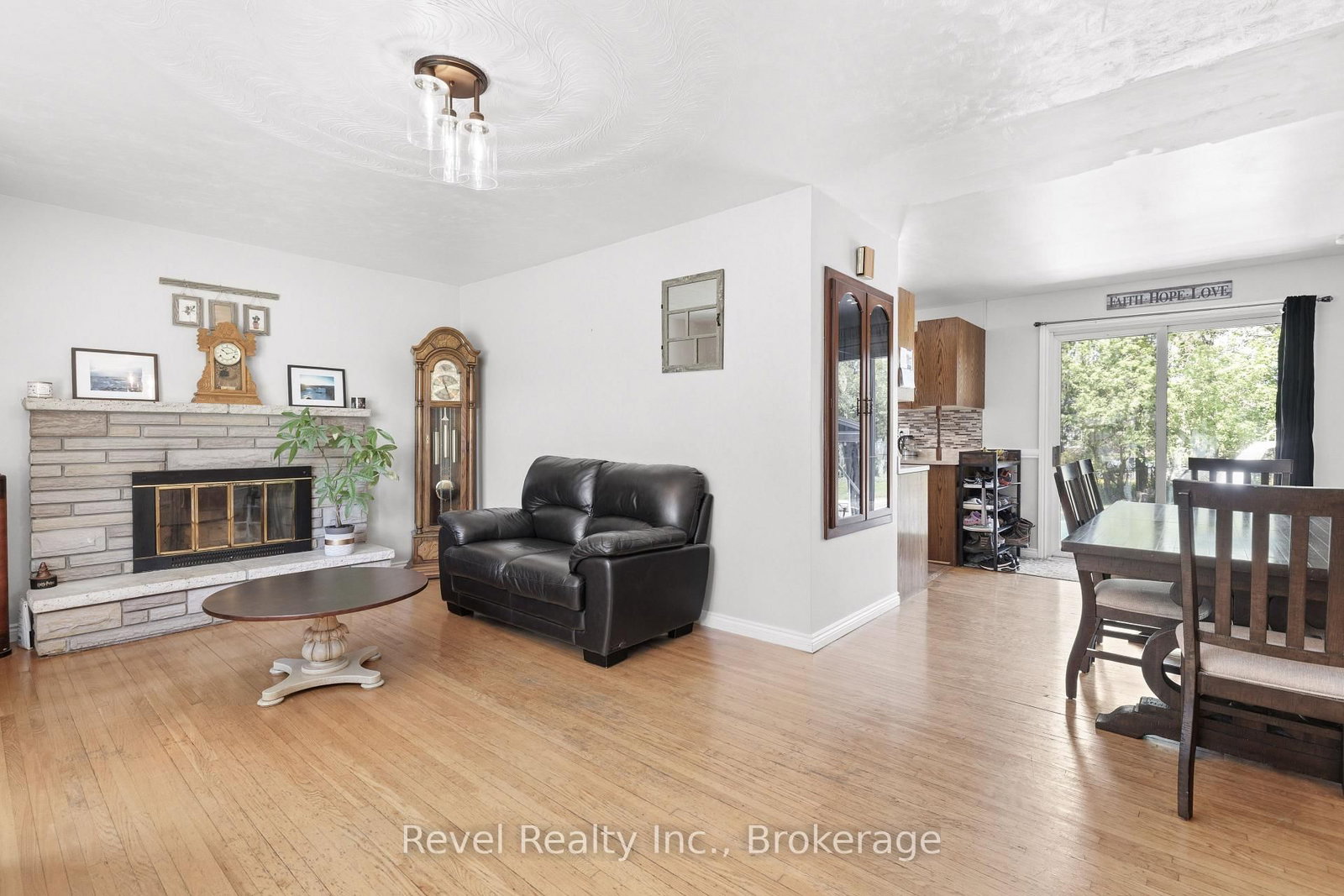 42 Kawartha Drive • Kawartha Lakes, ON photo 10