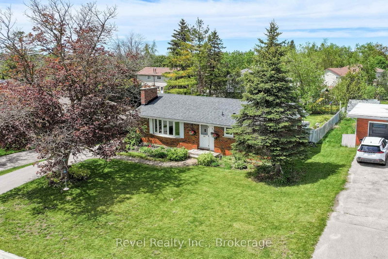 42 Kawartha Drive