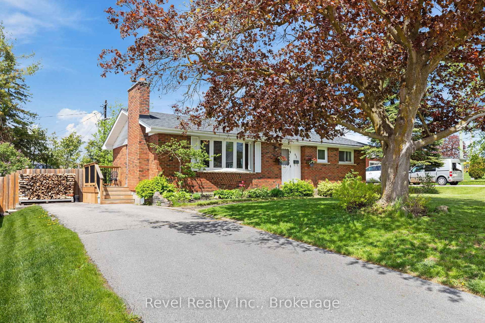 42 Kawartha Drive • Kawartha Lakes, ON photo 4