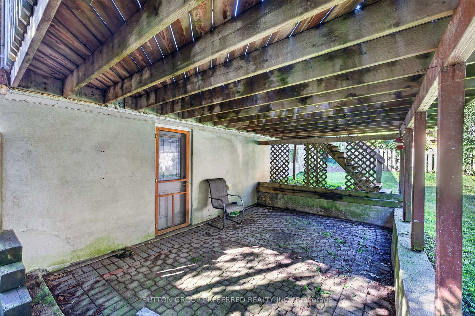 98 Queen Street • Thames Centre, ON photo 10