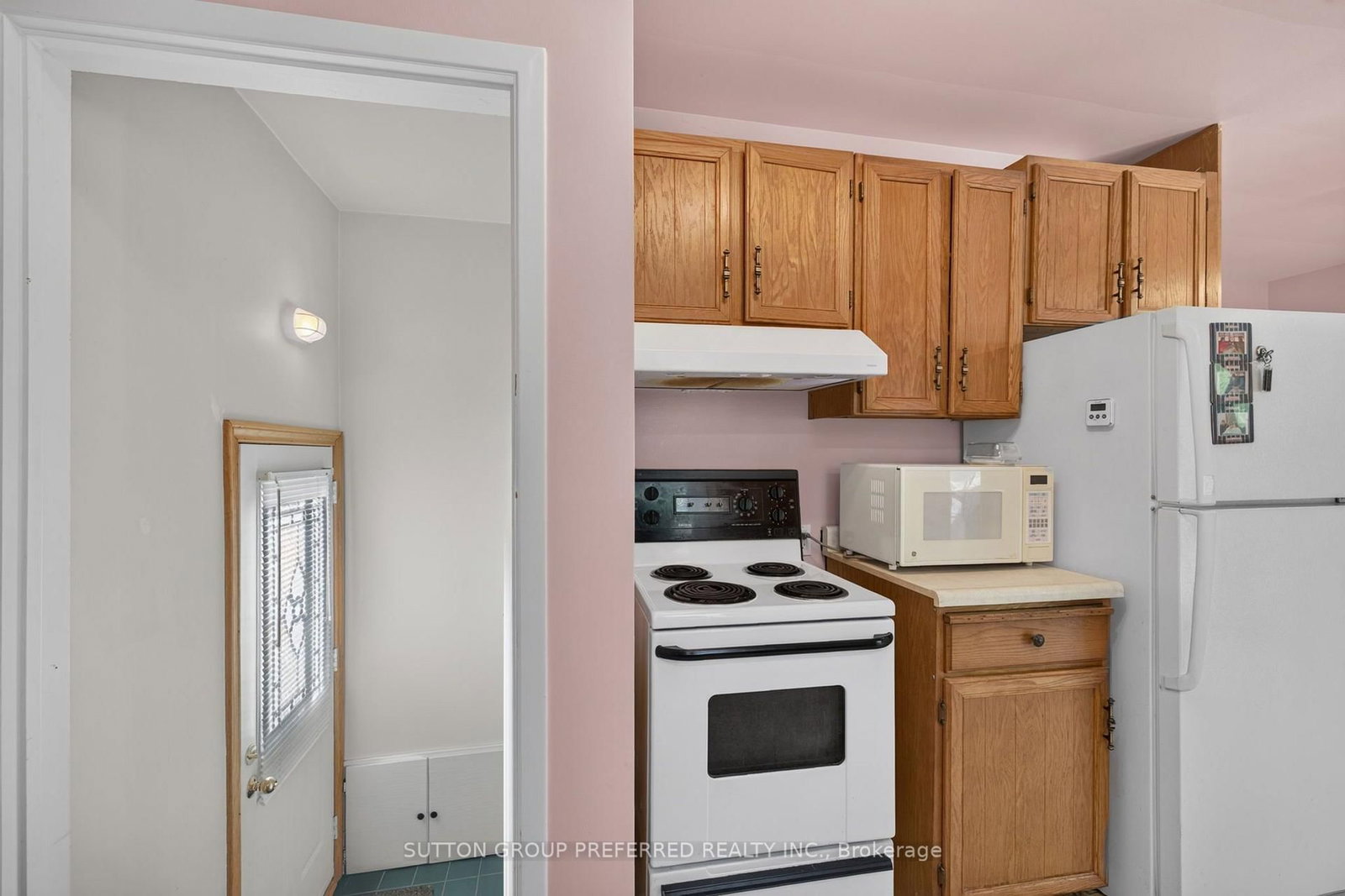98 Queen Street • Thames Centre, ON photo 20