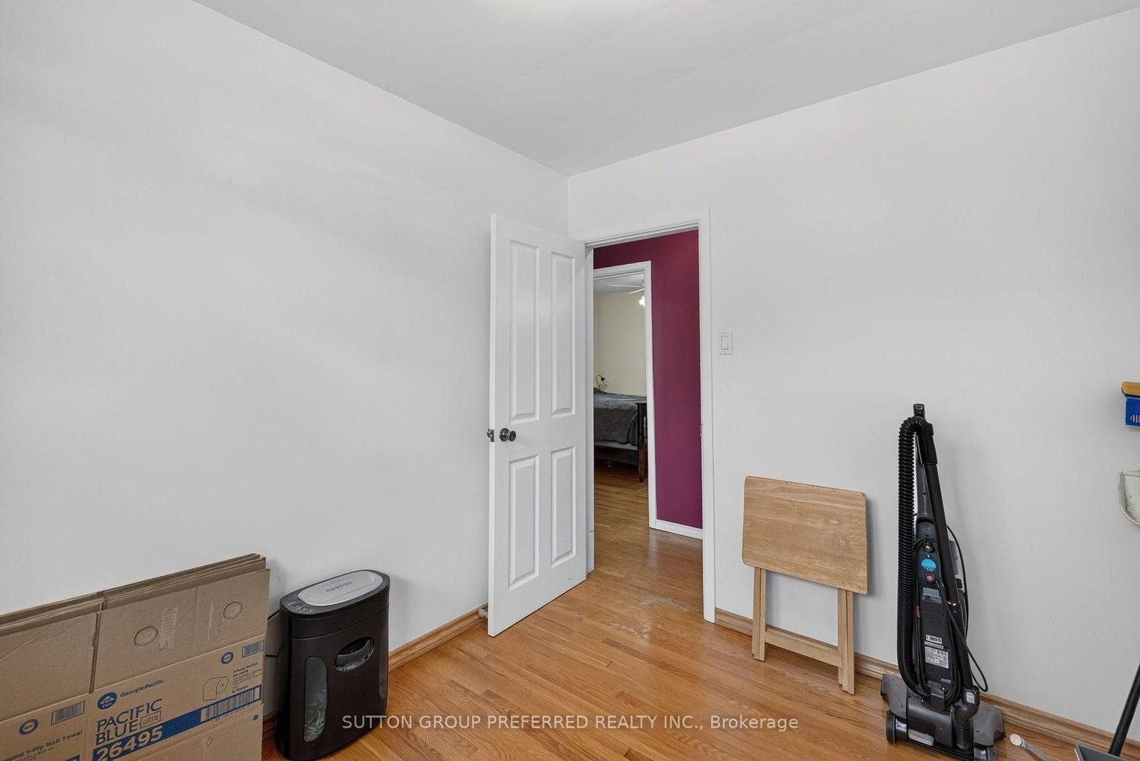 98 Queen Street • Thames Centre, ON photo 26