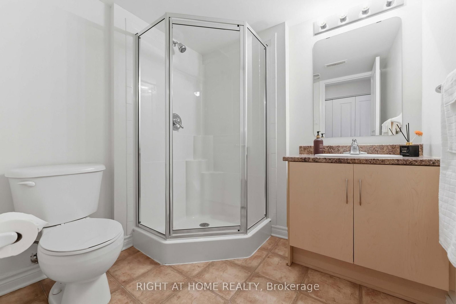 1745 Campeau Drive • Ottawa, ON photo 19