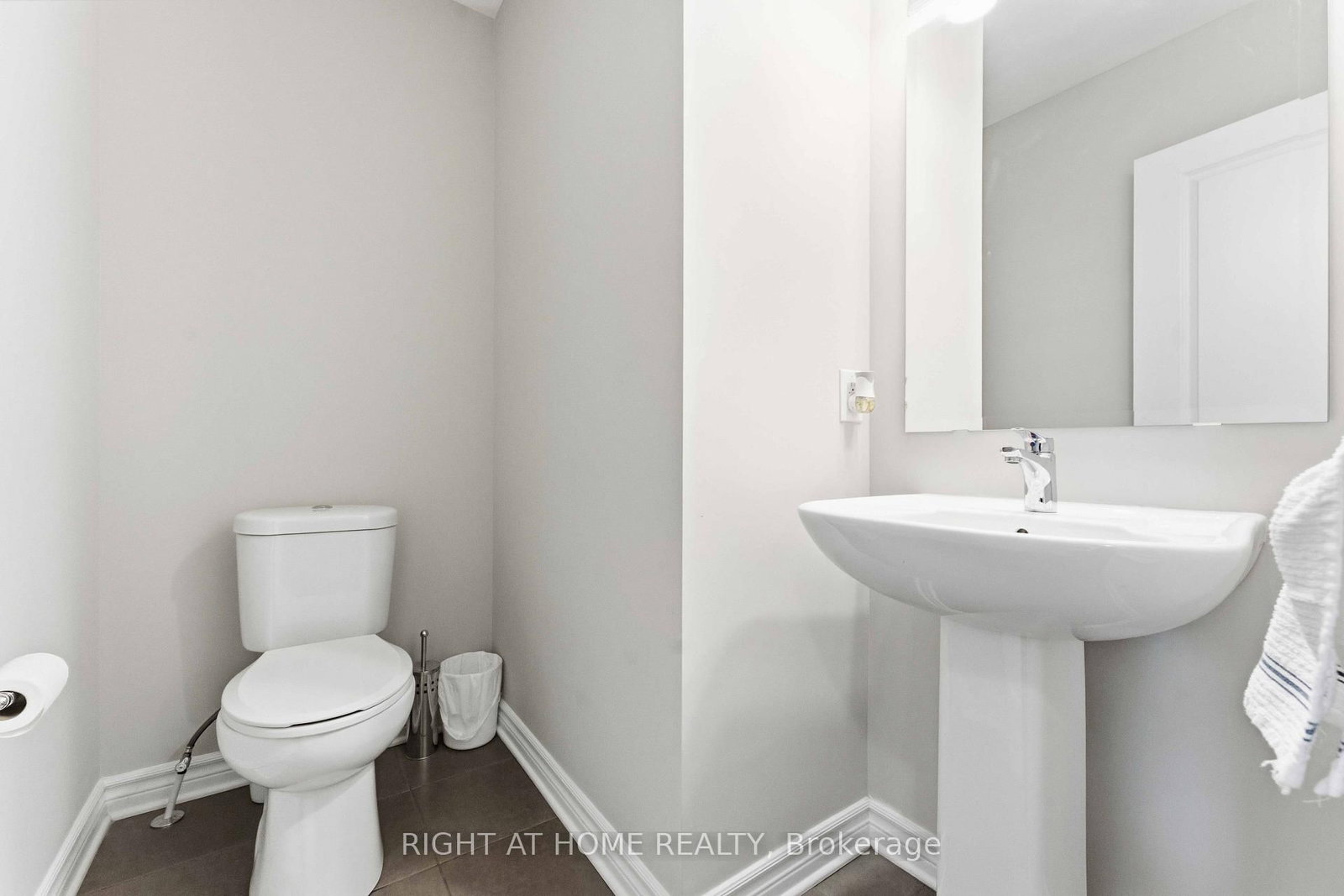 2581 River Mist Road • Ottawa, ON photo 13