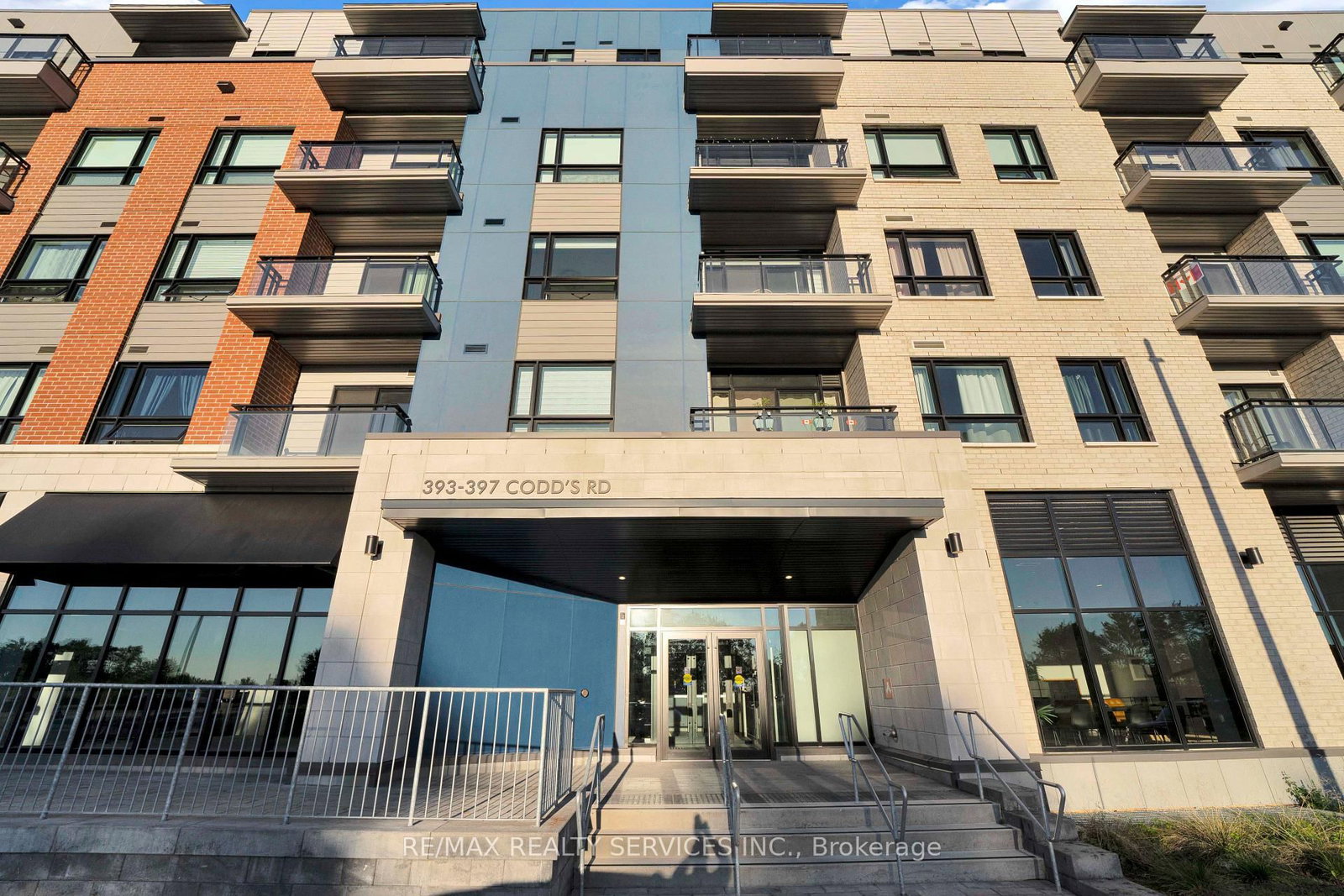 515-397 Codd's Rd, Ottawa, view 10
