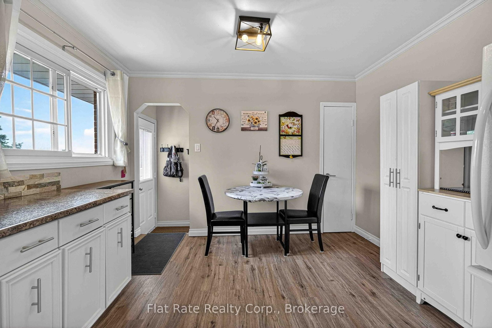 481 BARKER Avenue • Peterborough, ON photo 11
