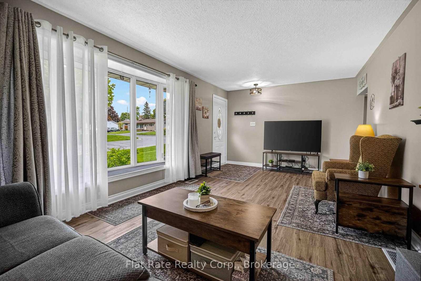 481 BARKER Avenue • Peterborough, ON photo 6