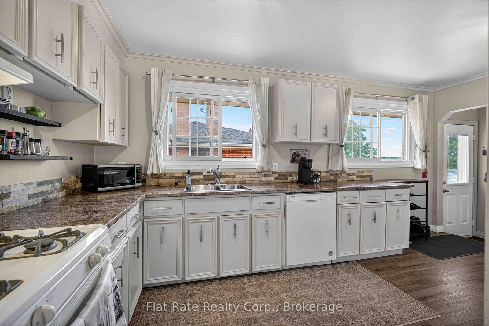 481 BARKER Avenue • Peterborough, ON photo 8