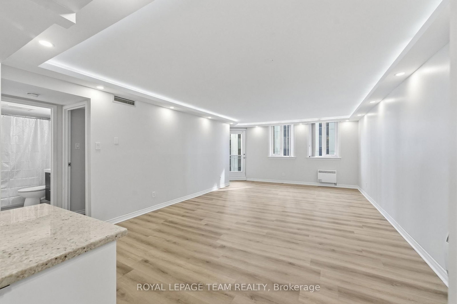 18 Nepean Street • #903 • Ottawa, ON photo 12
