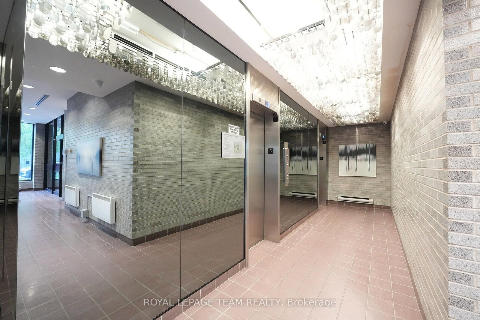 18 Nepean Street • #903 • Ottawa, ON photo 6