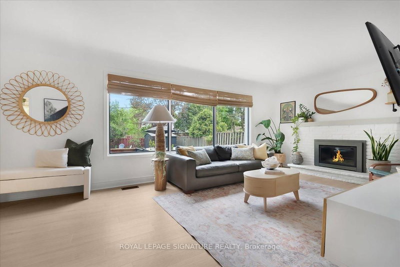 17 Highland Crescent