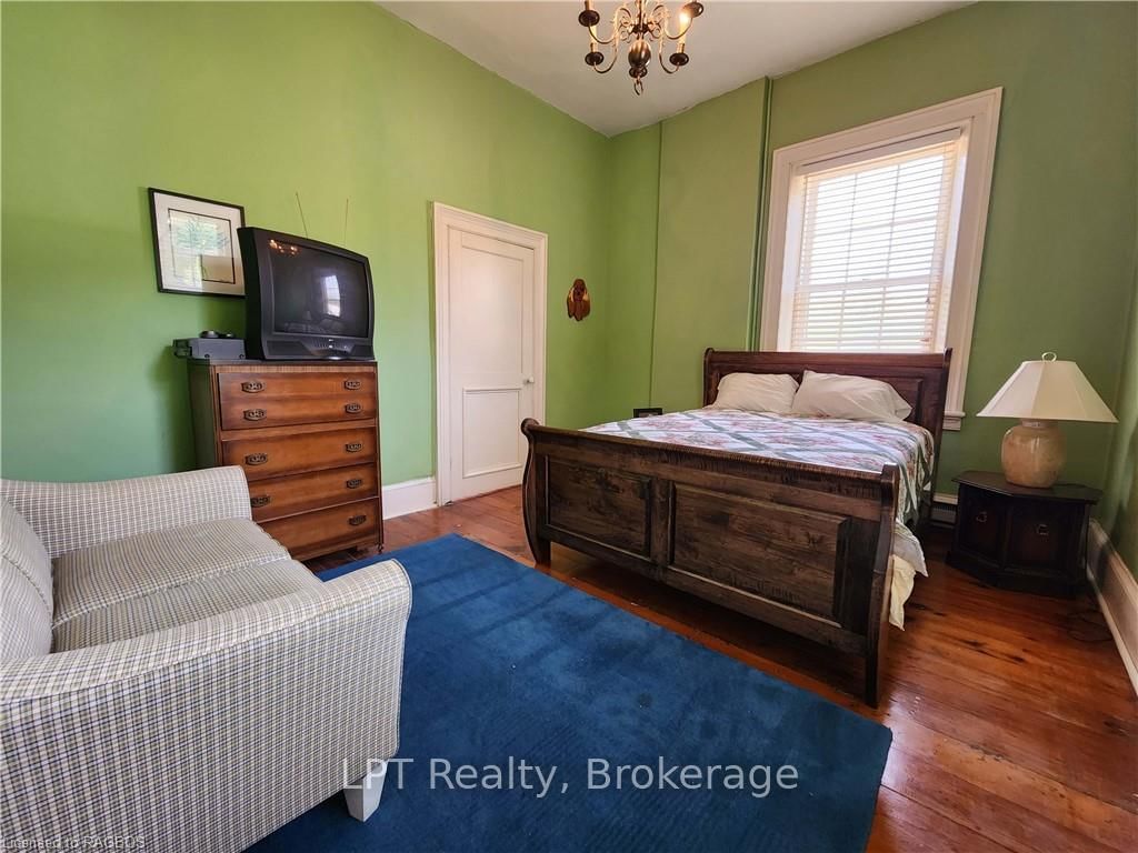 484 Carlisle Street • Saugeen Shores, ON photo 23