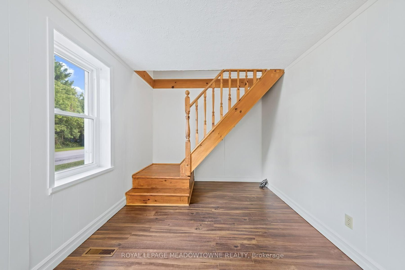 22025 Erin East Garafrax Townline • East Garafraxa, ON photo 18