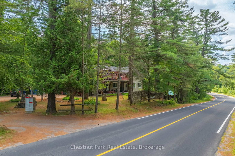 869 Muskoka Road 10