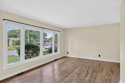 1143 Gateway Road • Ottawa, ON photo 4