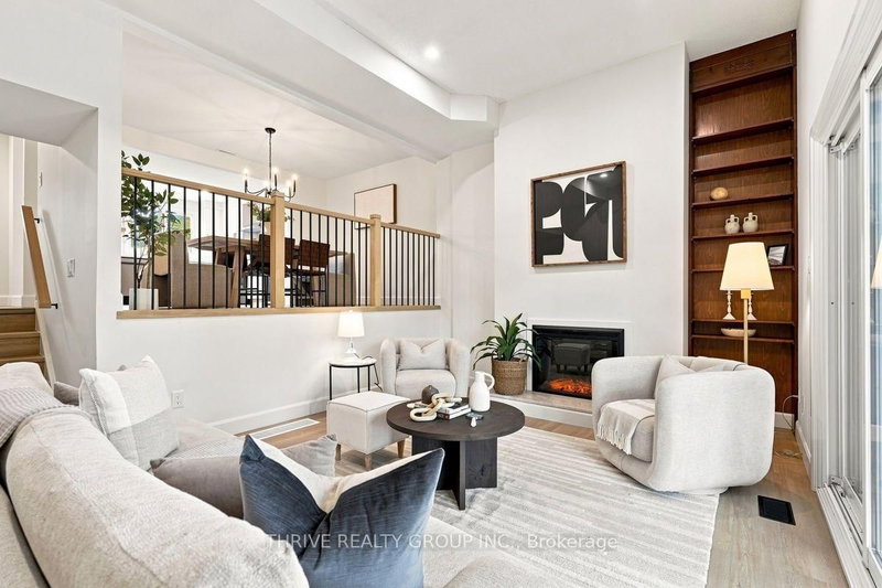 8 - 159 Sandringam Crescent