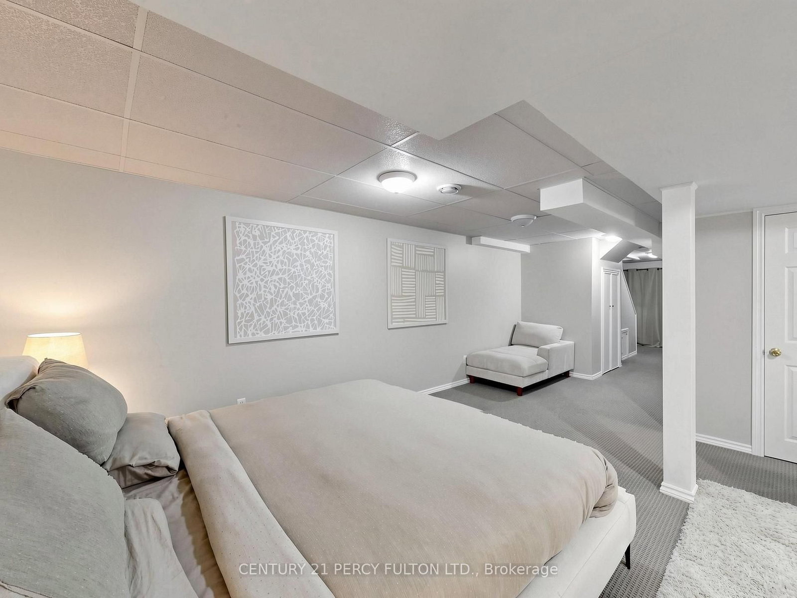 229 Dicenzo Drive • Hamilton, ON photo 35