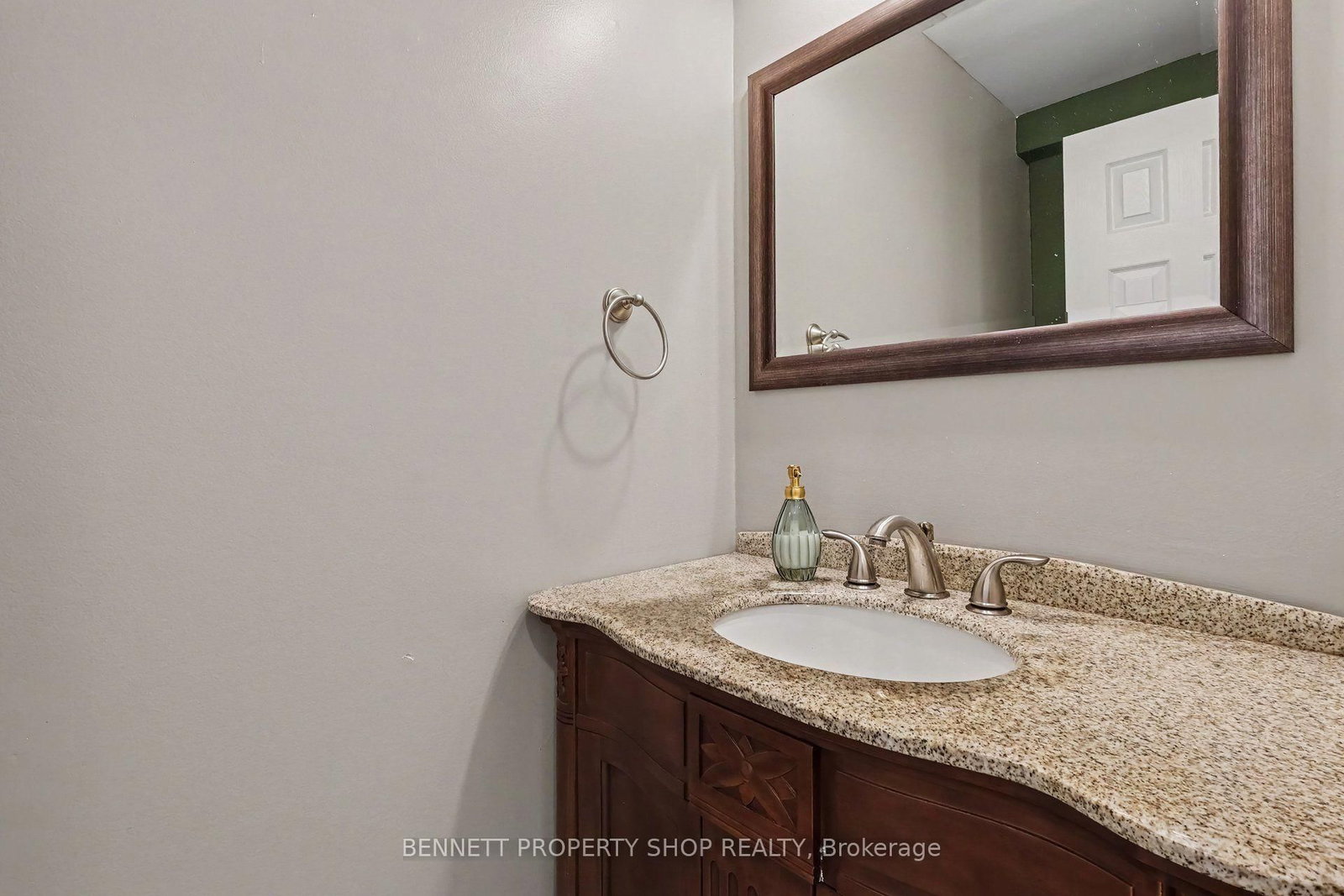 2300 Ogilvie Road • #32 • Ottawa, ON photo 14