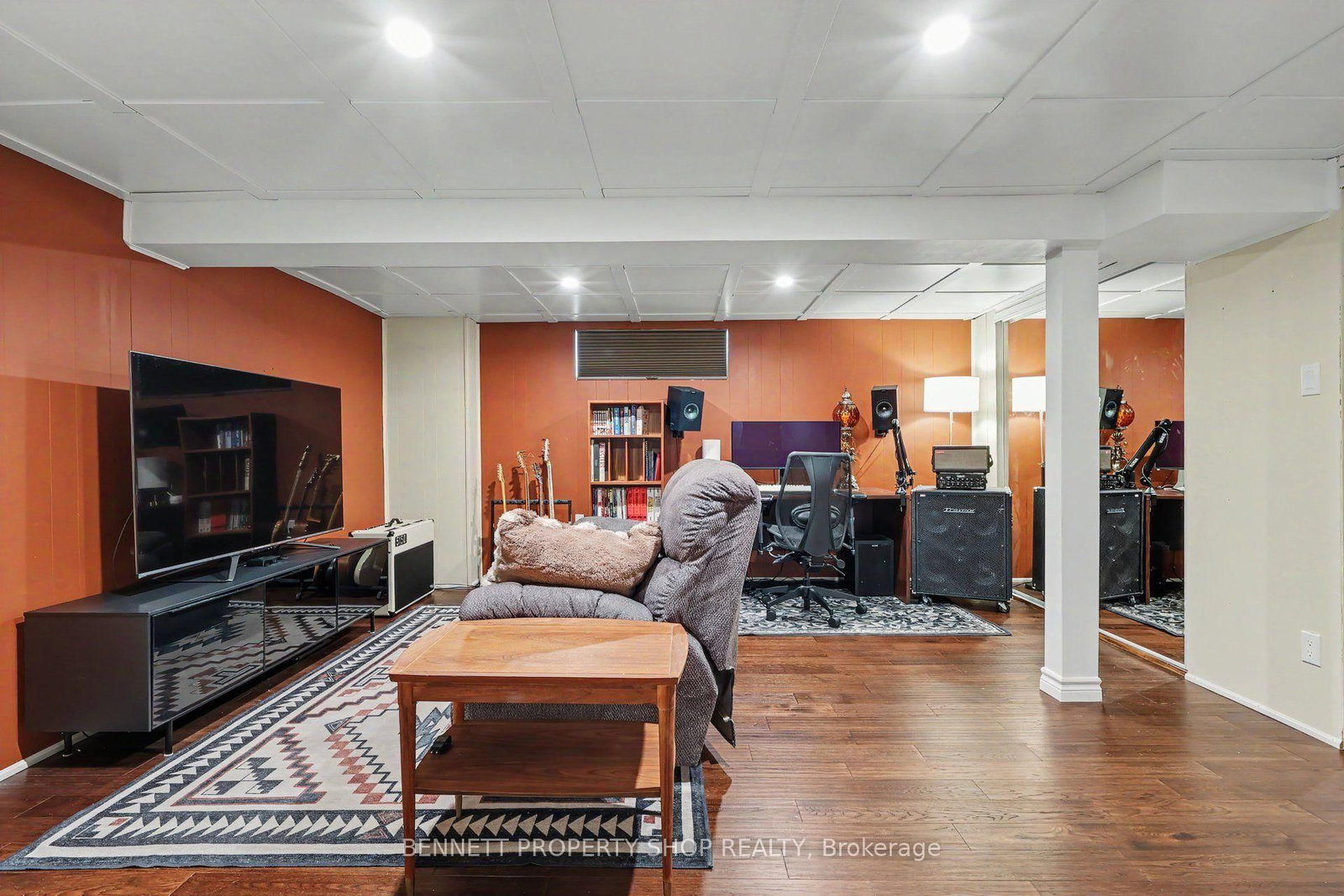 2300 Ogilvie Road • #32 • Ottawa, ON photo 21