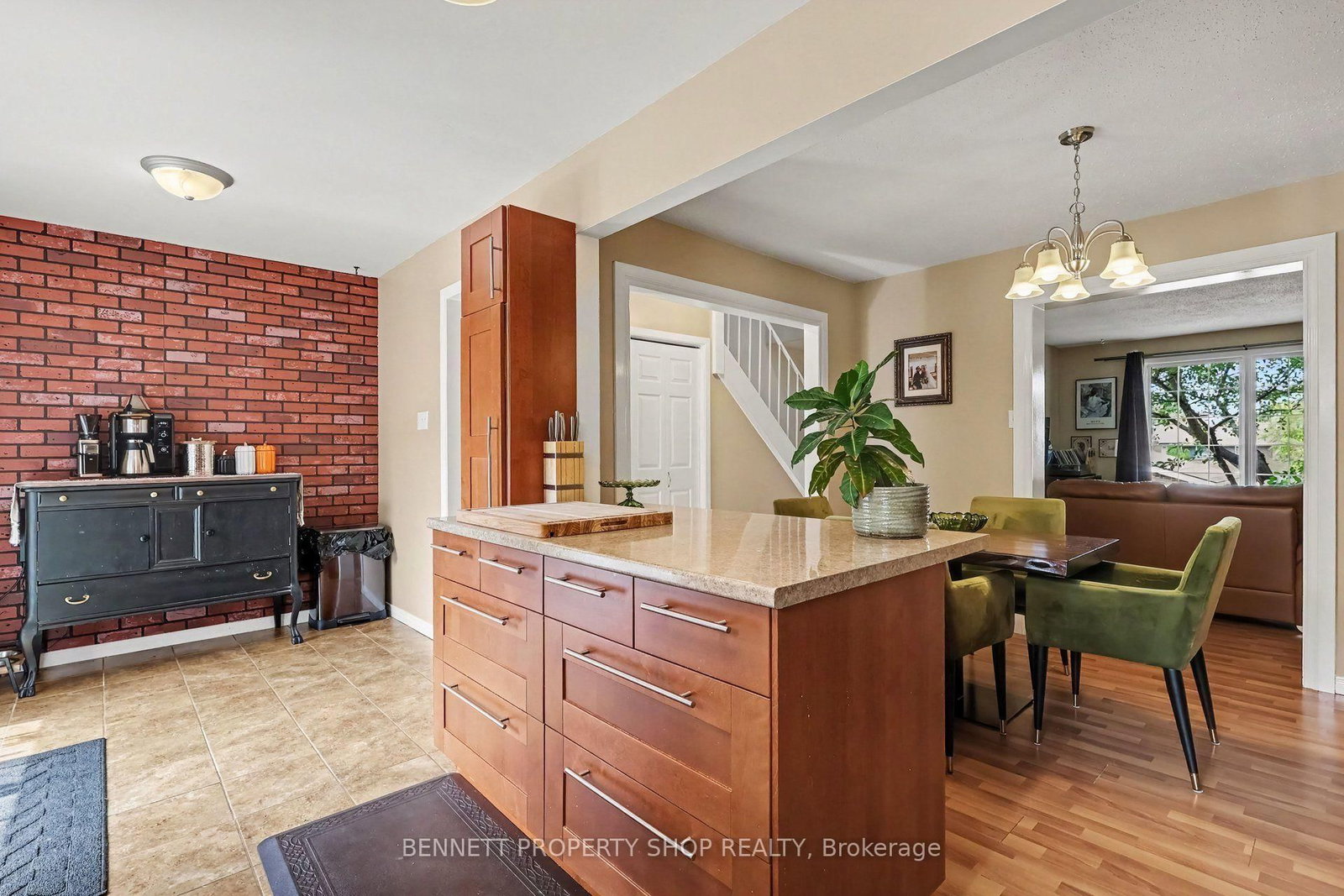 2300 Ogilvie Road • #32 • Ottawa, ON photo 5