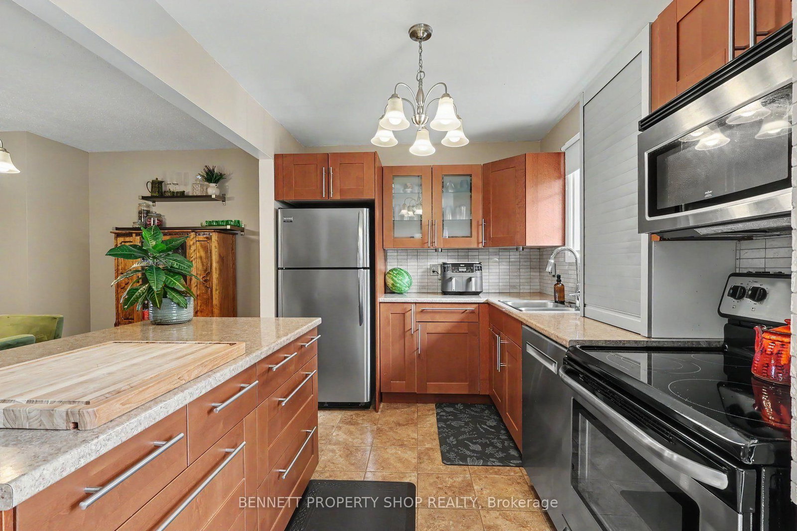 2300 Ogilvie Road • #32 • Ottawa, ON photo 6