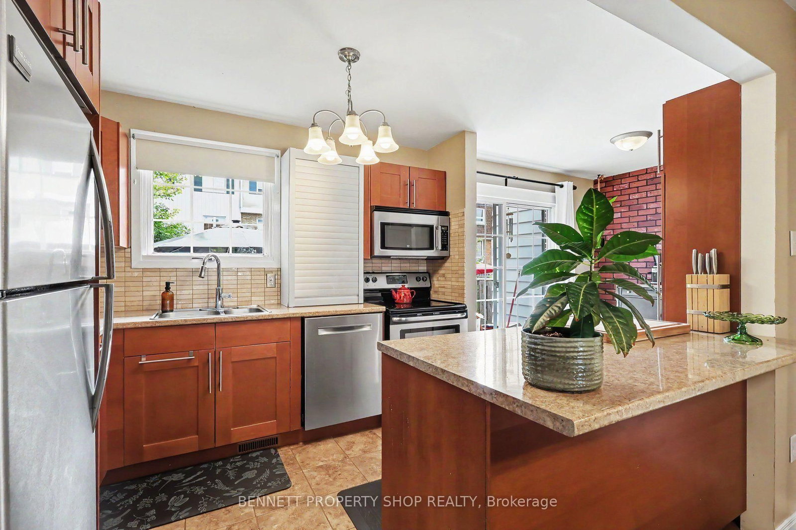 2300 Ogilvie Road • #32 • Ottawa, ON photo 7