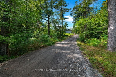 205 Indian Hill Road • Pakenham, ON photo 3