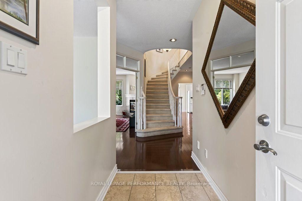 3251 Carriage Hill Place • Ottawa, ON photo 5