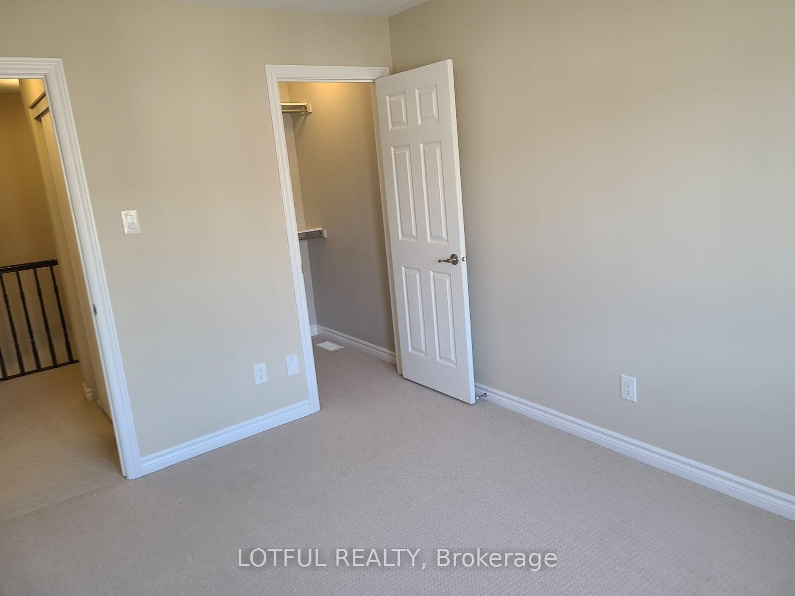 609 Foxlight Circ, Ottawa, view 15