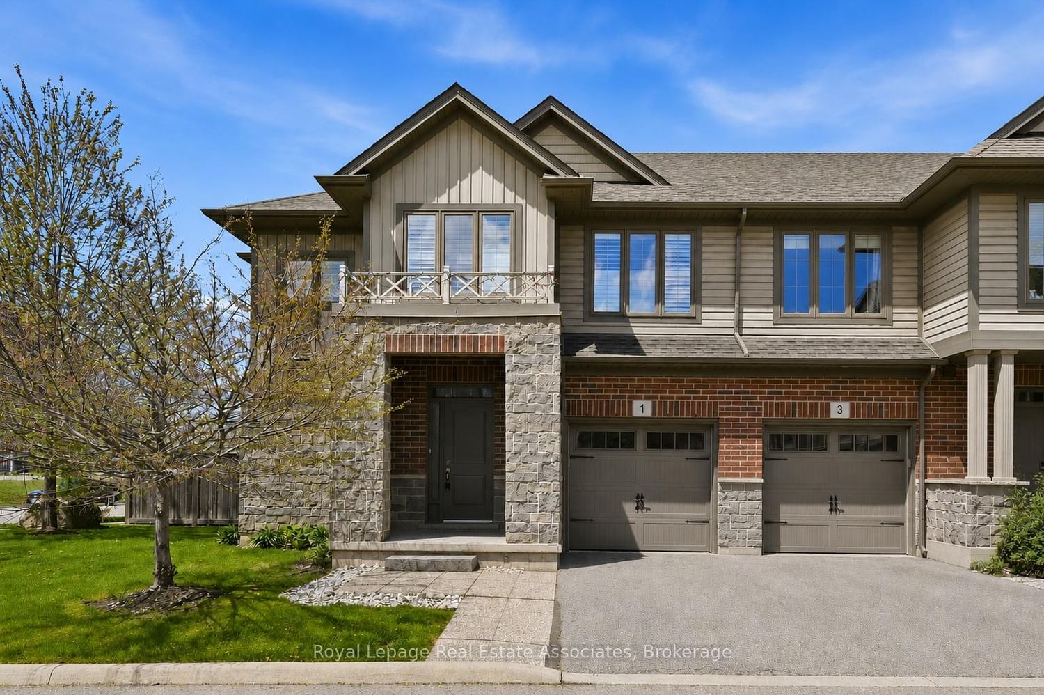 1 Southshore Crescent • Hamilton, ON photo 1
