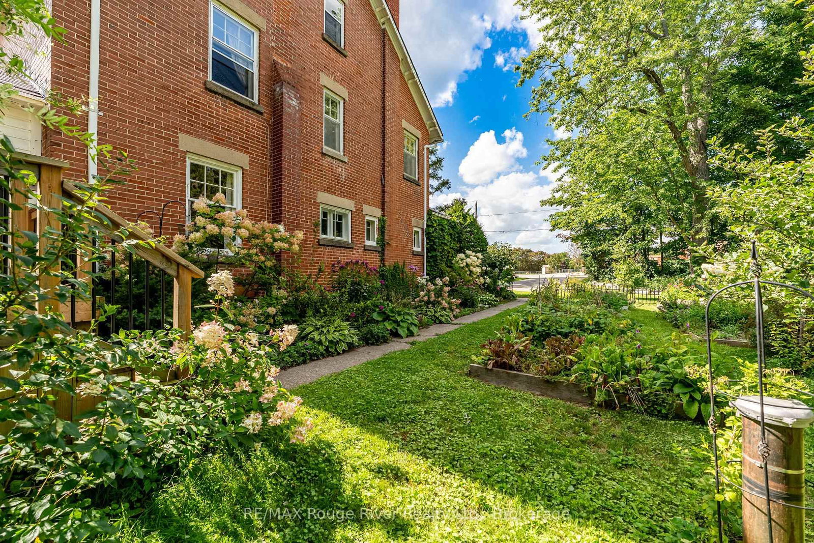 9313 Burwash Road W • Hamilton Township, ON photo 42