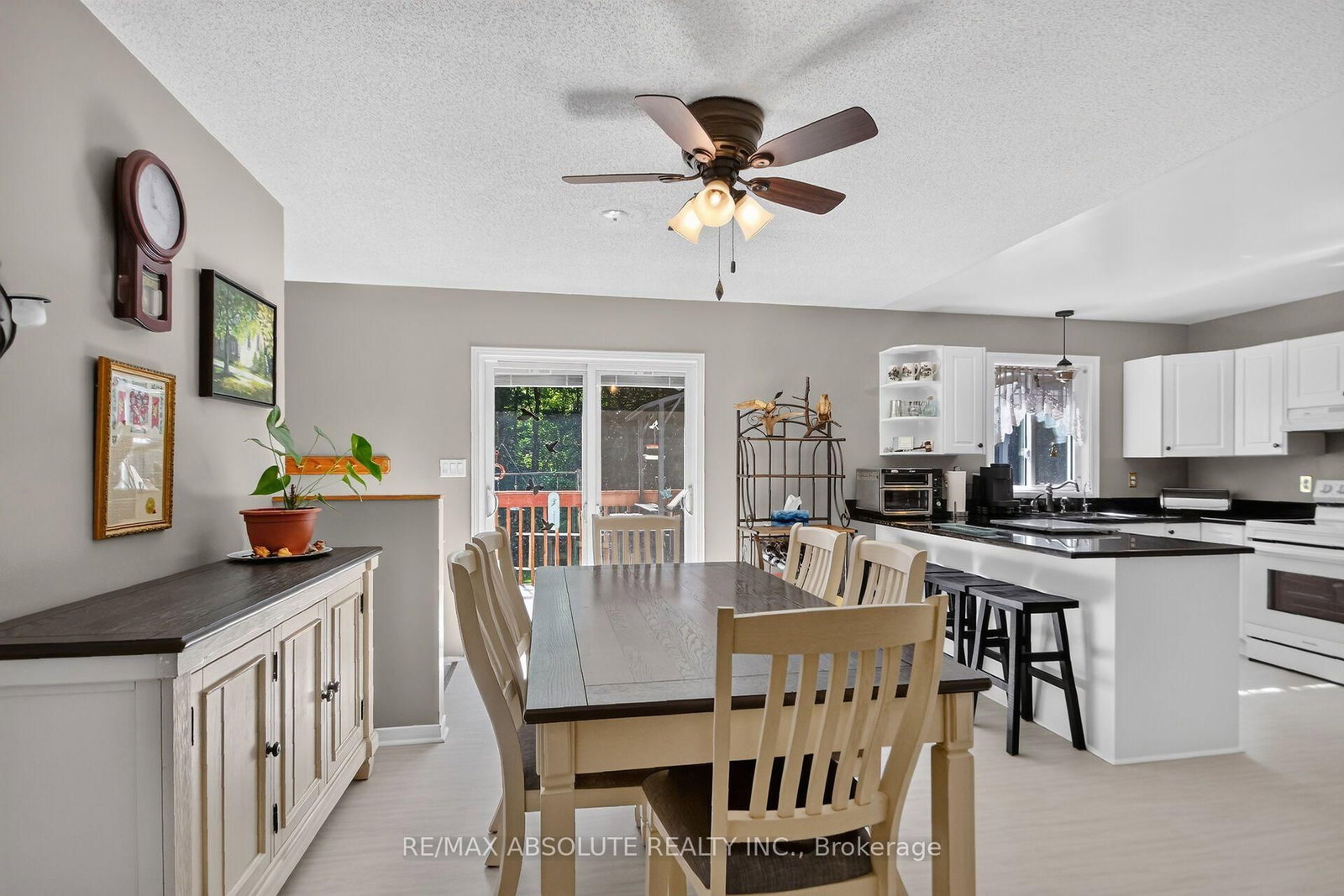11 Flesher Crescent • North Grenville, ON photo 17