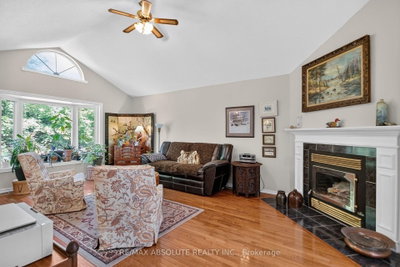 11 Flesher Crescent • North Grenville, ON photo 5