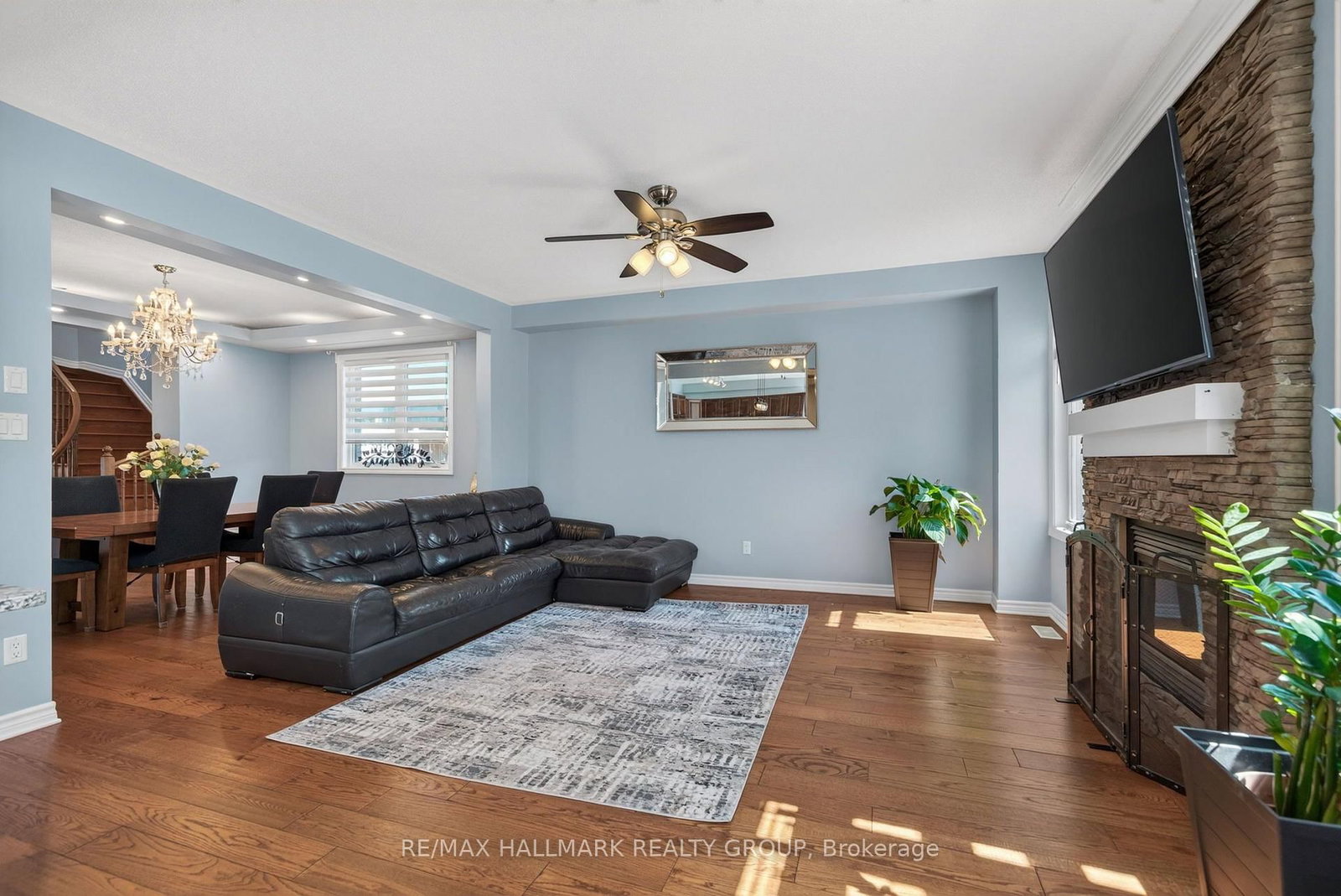 220 Enclave Walk • Ottawa, ON photo 11