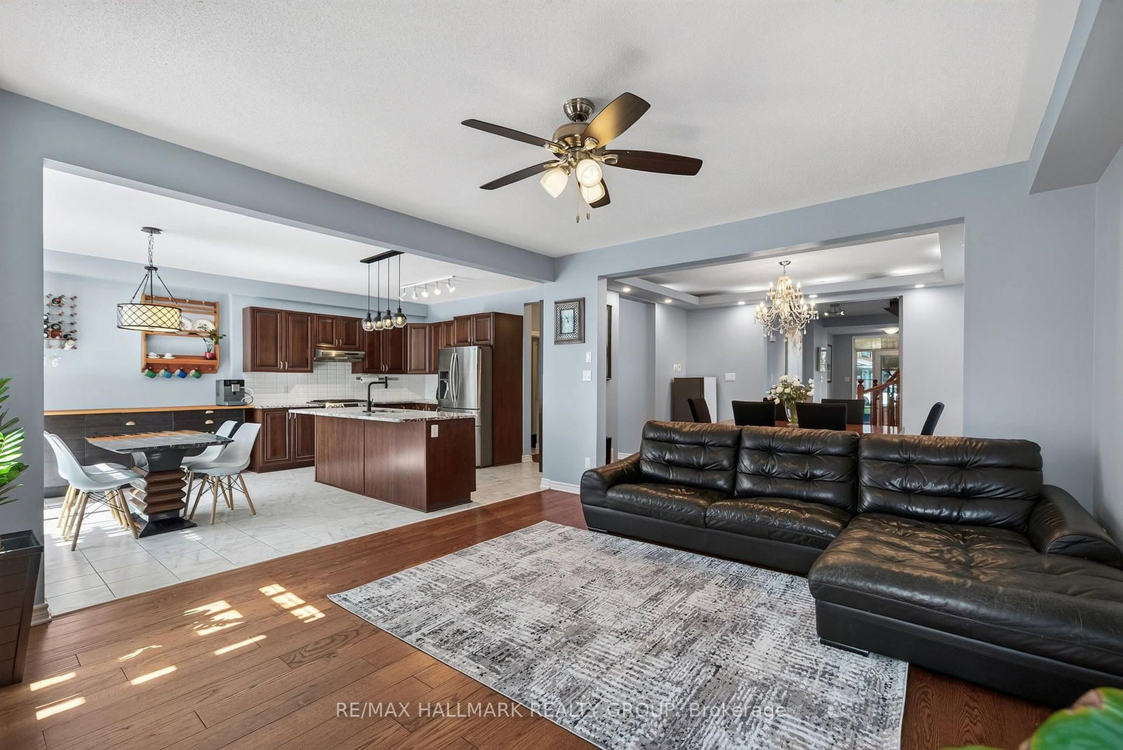 220 Enclave Walk • Ottawa, ON photo 12