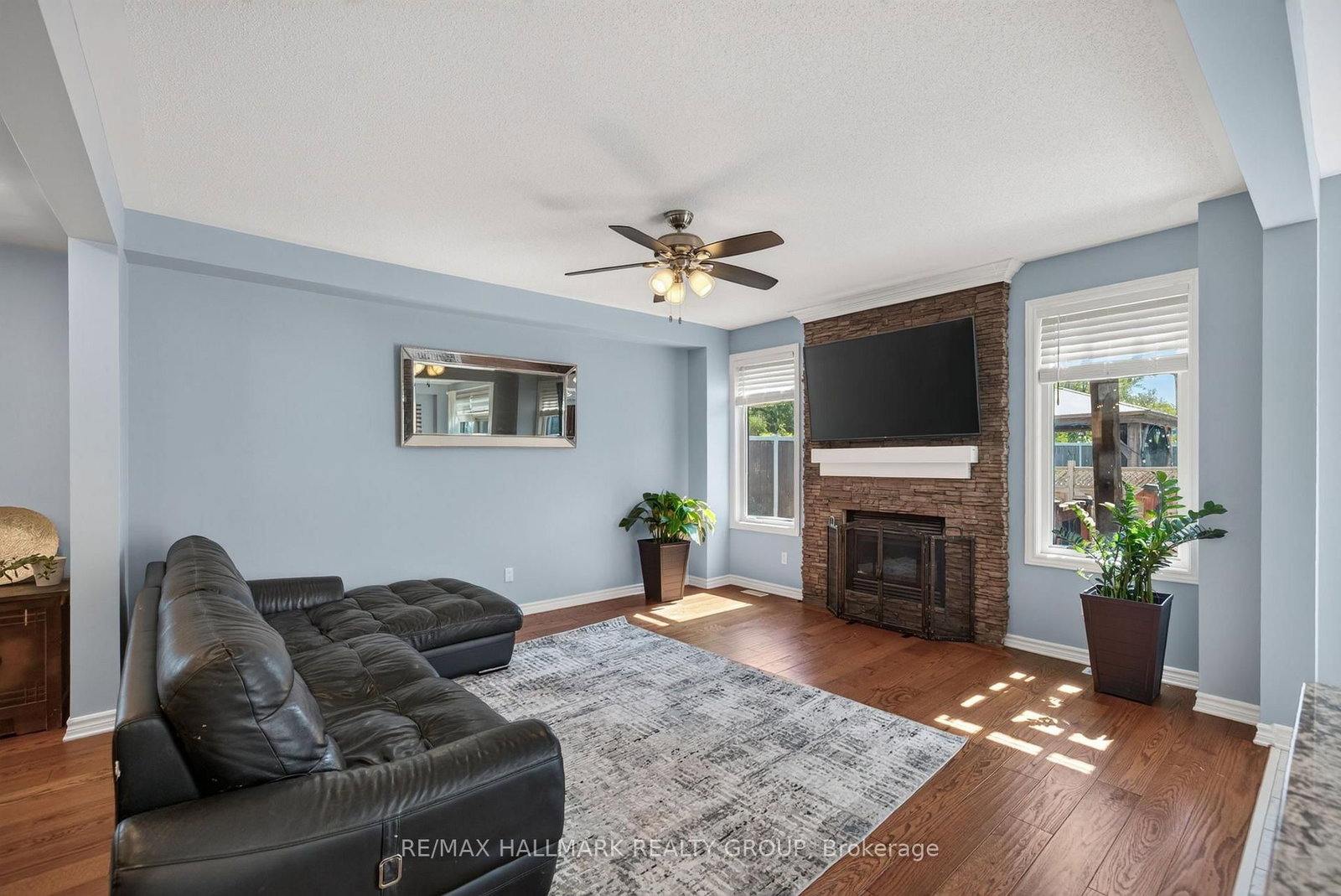 220 Enclave Walk • Ottawa, ON photo 20
