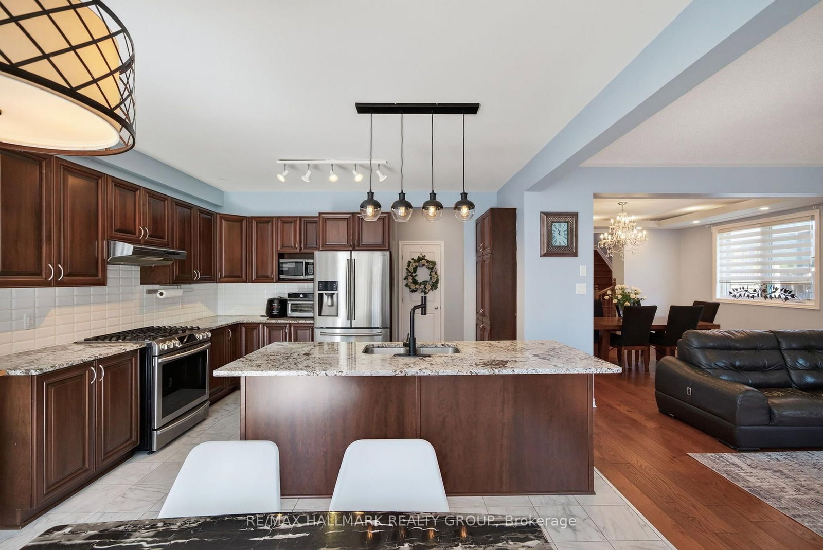 220 Enclave Walk • Ottawa, ON photo 21