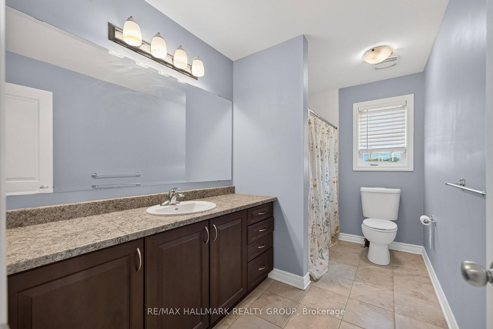 220 Enclave Walk • Ottawa, ON photo 36