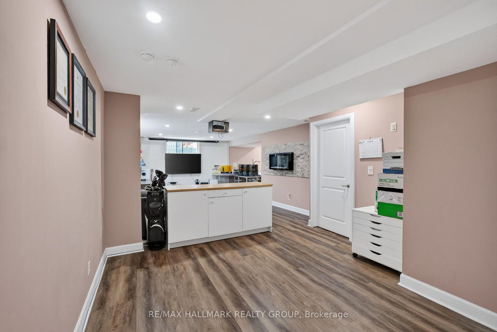 220 Enclave Walk • Ottawa, ON photo 39