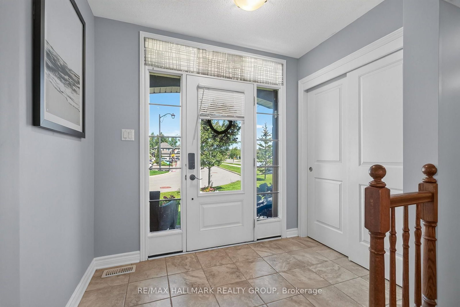 220 Enclave Walk • Ottawa, ON photo 5