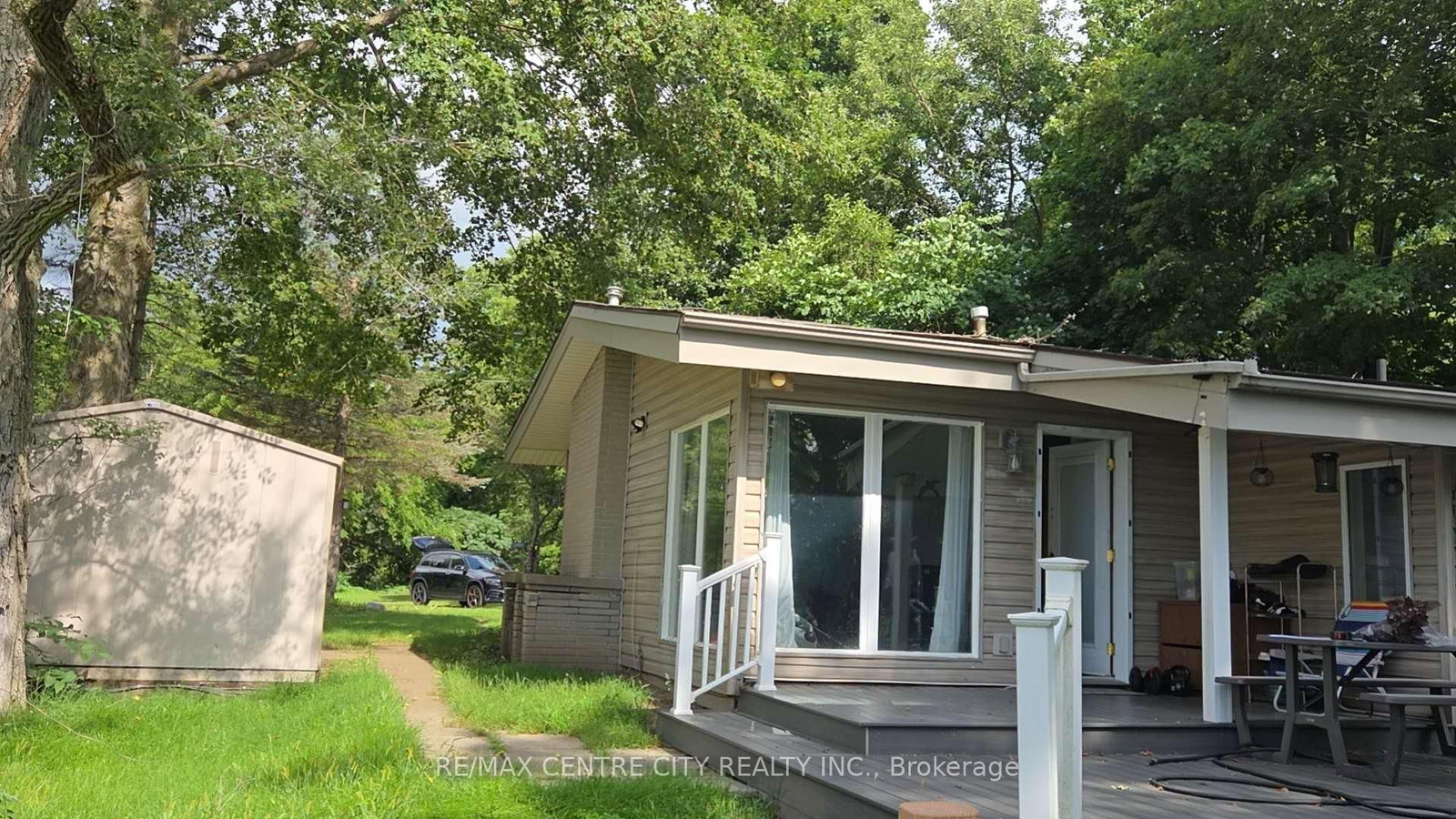 20863 WYE Creek Drive • Thames Centre, ON photo 21