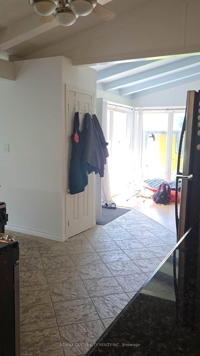 20863 WYE Creek Drive • Thames Centre, ON photo 5