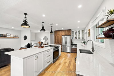 907 Pembridge Crescent • Kingston, ON photo 8