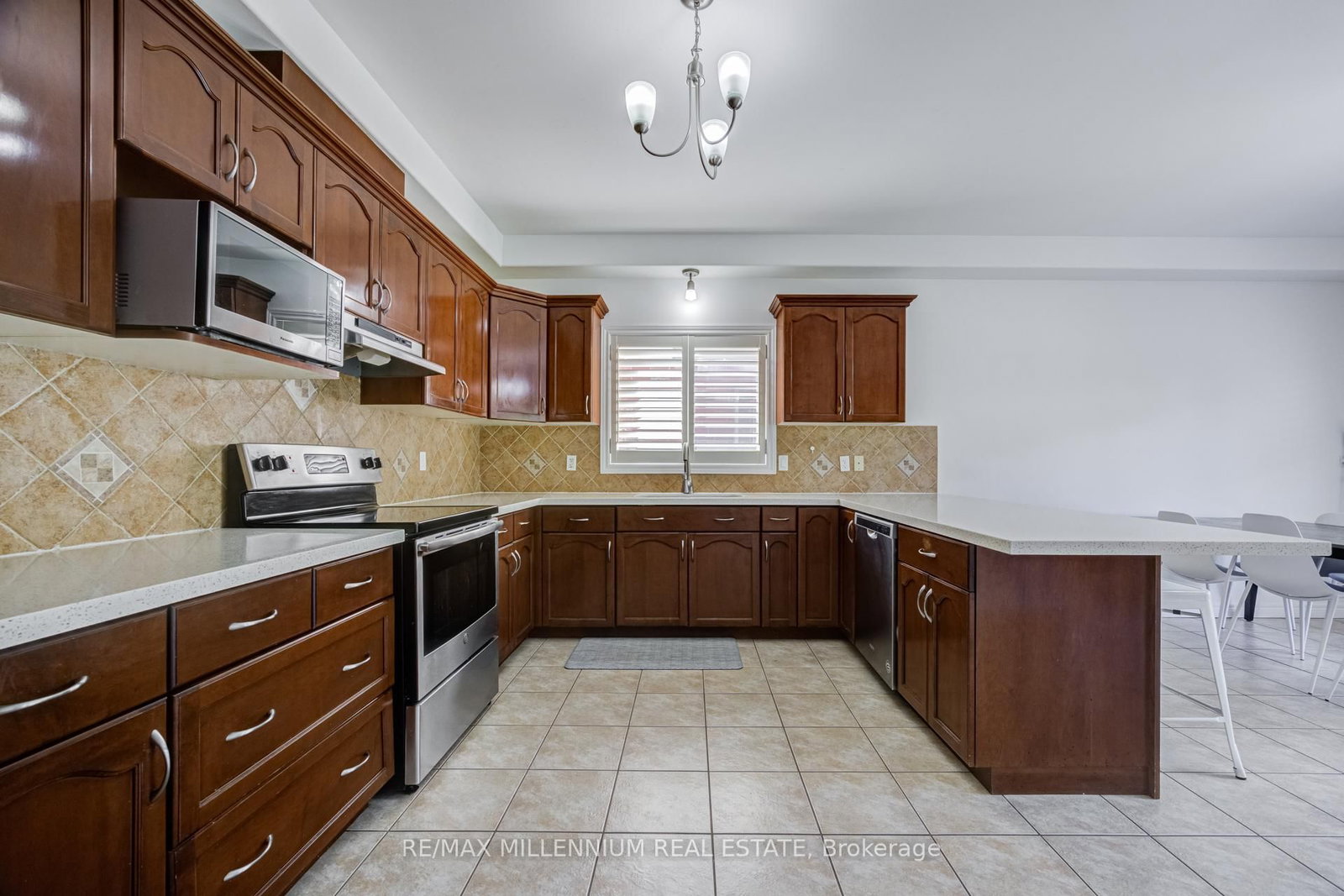 96 Windwood Drive • Hamilton, ON photo 11