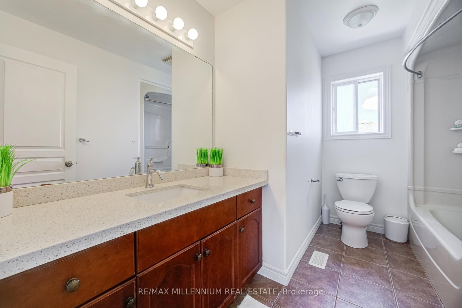 96 Windwood Drive • Hamilton, ON photo 27